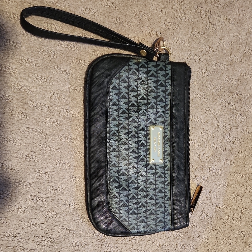 Michael Kors Black and Blue Wristlet